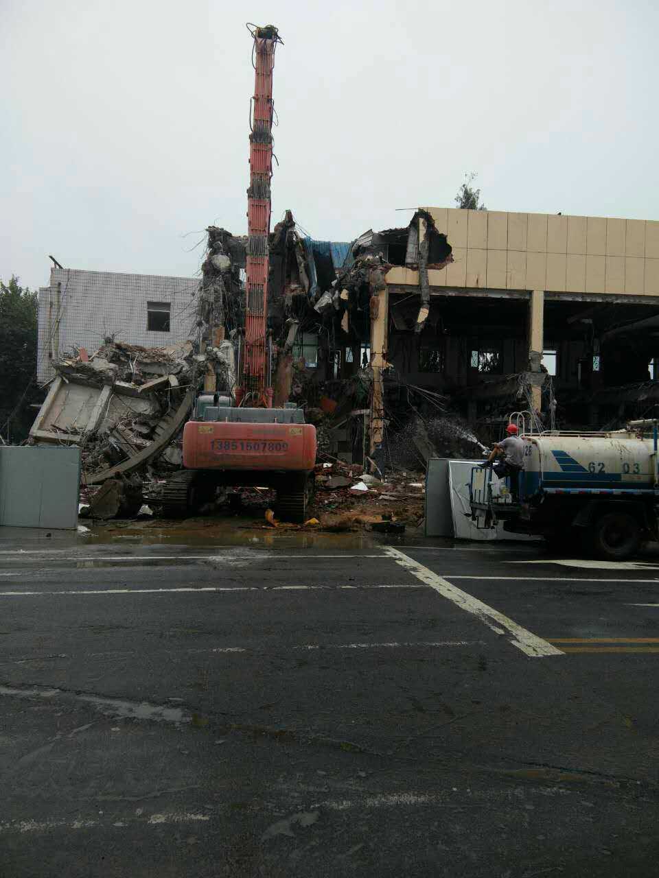 昆山鏟墻灰哪家專業電梯拆除價格