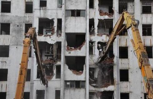 房屋拆除房產(chǎn)證還有用嗎-蘇州房屋拆除