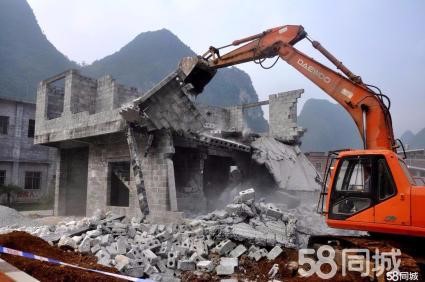 酒店拆除工程隊(duì)