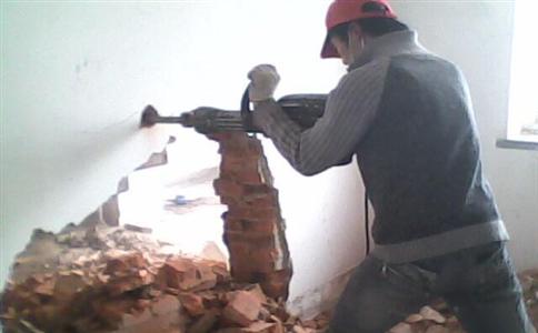 太倉(cāng)蘇州老房子改造拆除工程找誰(shuí)來(lái)做劃算