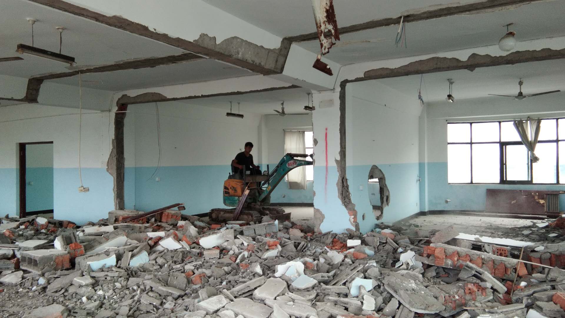 蘇州高新區室內裝修拆除拆舊專業還原毛坯信譽保證值得信賴